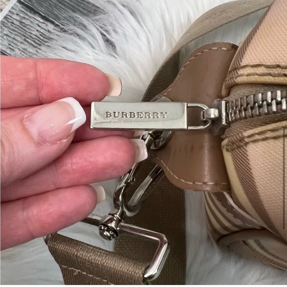 Burberry crossbody bag - Picture 7 of 9